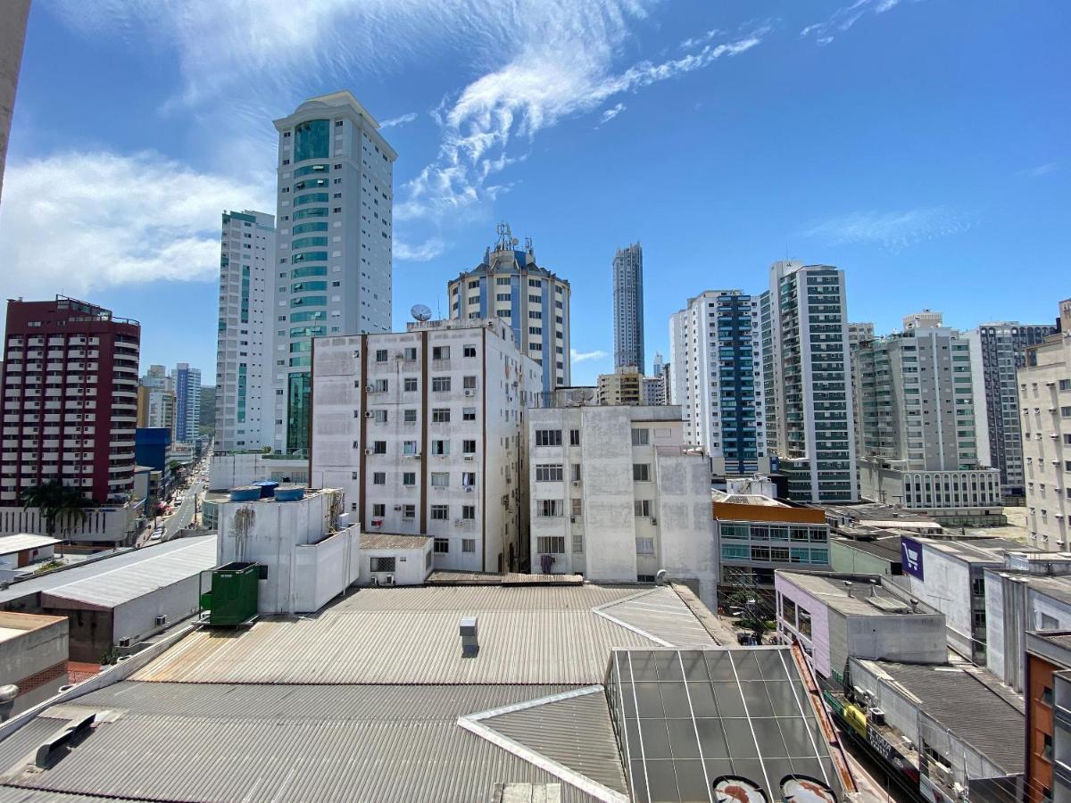Ferienwohnung Jgd94 - Ao Lado Do Calcadao, Climatizado, Wi-Fi Balneário Camboriú Exterior foto