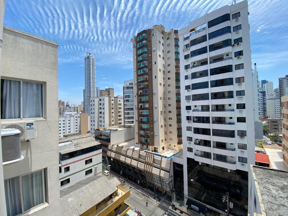 Ferienwohnung Jgd94 - Ao Lado Do Calcadao, Climatizado, Wi-Fi Balneário Camboriú Exterior foto